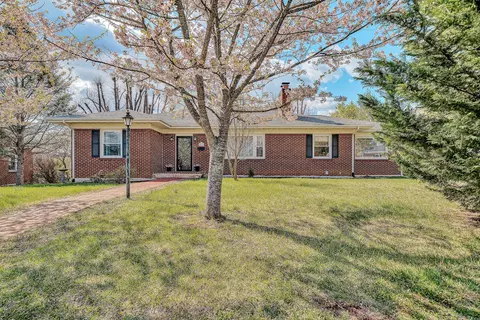 2718 Wilshire Ave SW, Roanoke, VA 24015