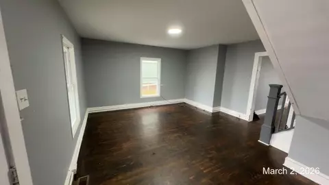 Living - 305 E Chestnut St, Covington, VA 24426 photo 1 of 2