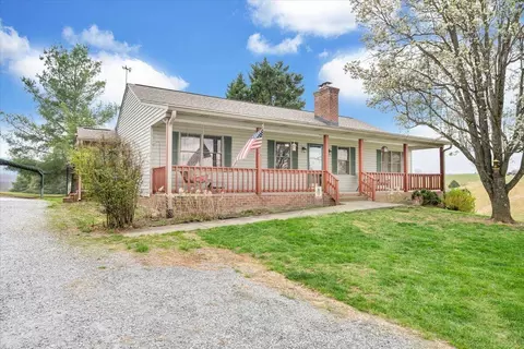1905 Mount Joy Rd, Buchanan, VA 24066