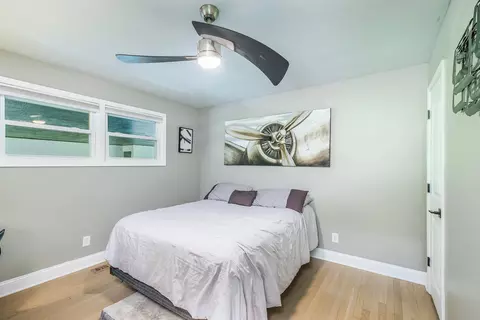Bedroom - 1307 S Massie Ave, Covington, VA 24426 photo 2 of 5