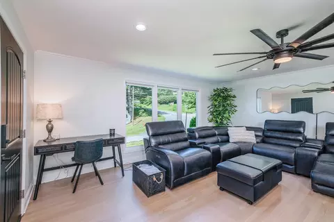 Living - 1307 S Massie Ave, Covington, VA 24426 photo 1 of 2