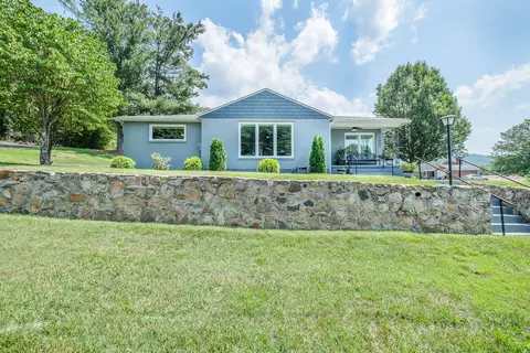 Exterior - 1307 S Massie Ave, Covington, VA 24426 photo 2 of 9