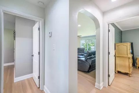 Entry Way - 1307 S Massie Ave, Covington, VA 24426 photo 3 of 3