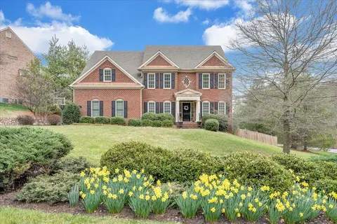 1107 Belcroft Ct, Roanoke, VA 24018