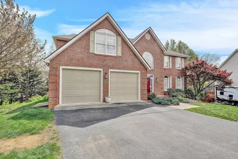 Exterior - 1935 Springmill Rd, Salem, VA 24153 photo 3 of 17