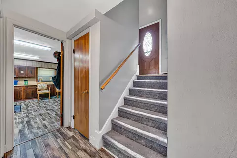Entry Way - 3707 Springvale St SE, Roanoke, VA 24014 photo 1 of 3