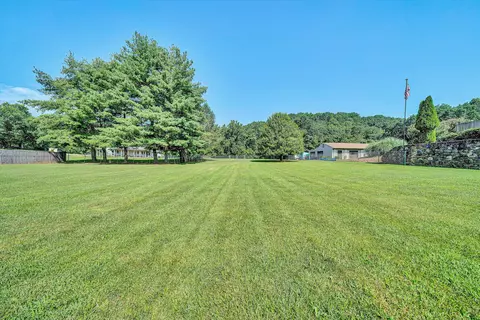 Exterior - 3707 Springvale St SE, Roanoke, VA 24014 photo 3 of 8
