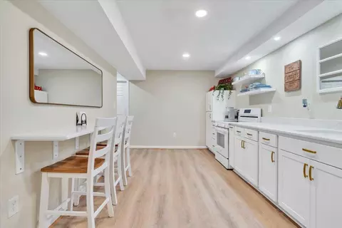 Kitchen - 55 Murray Ct, Roanoke, VA 24019 photo 11 of 12