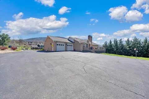 Exterior - 55 Murray Ct, Roanoke, VA 24019 photo 13 of 23