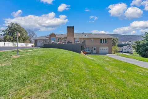Exterior - 55 Murray Ct, Roanoke, VA 24019 photo 15 of 23