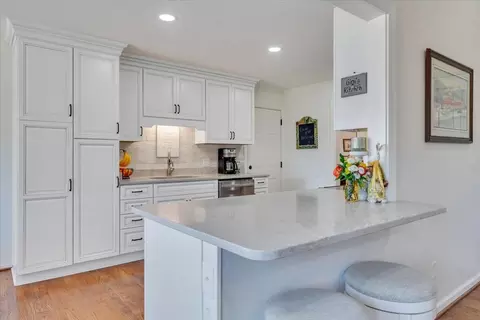 Kitchen - 55 Murray Ct, Roanoke, VA 24019 photo 8 of 12