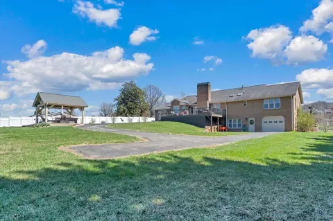 Exterior - 55 Murray Ct, Roanoke, VA 24019 photo 17 of 23