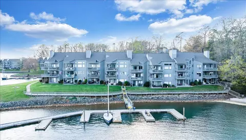 75 Woodbridge Cir #1114, Moneta, VA 24121
