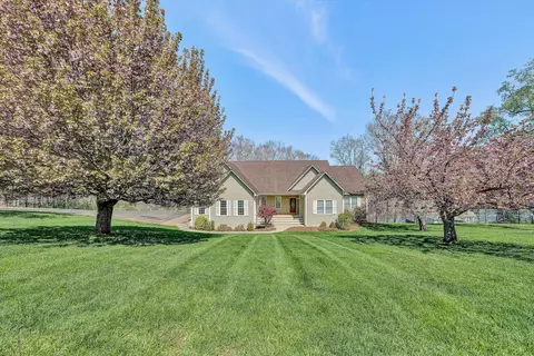 353 Deerpath Dr, Hardy, VA 24101