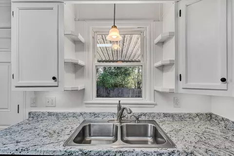Kitchen - 2209 Byrd Ave NE, Roanoke, VA 24012 photo 2 of 4