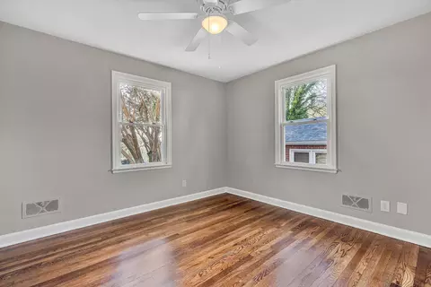 Bedroom - 2209 Byrd Ave NE, Roanoke, VA 24012 photo 2 of 3