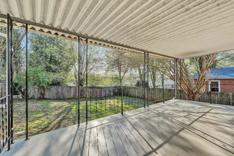 Exterior - 2209 Byrd Ave NE, Roanoke, VA 24012 photo 4 of 8