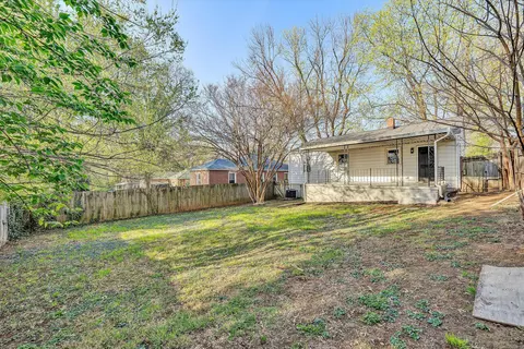 Exterior - 2209 Byrd Ave NE, Roanoke, VA 24012 photo 8 of 8