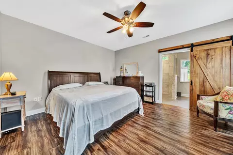 Bedroom - 4273 Daugherty Rd, Salem, VA 24153 photo 2 of 4