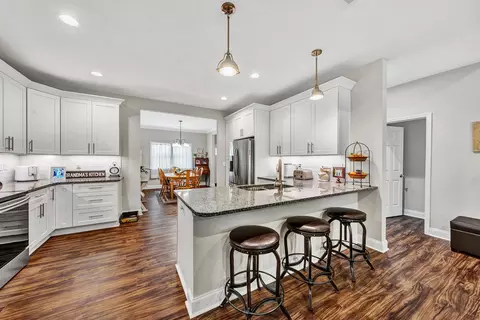 Kitchen - 4273 Daugherty Rd, Salem, VA 24153 photo 3 of 5