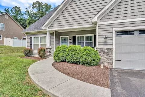 Exterior - 4273 Daugherty Rd, Salem, VA 24153 photo 2 of 7