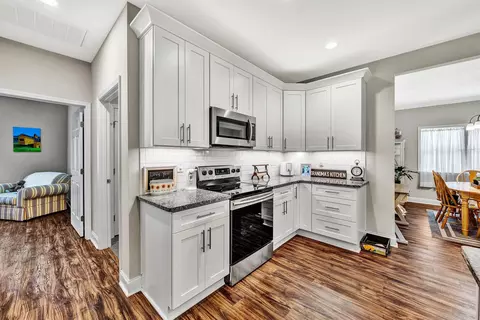 Kitchen - 4273 Daugherty Rd, Salem, VA 24153 photo 5 of 5