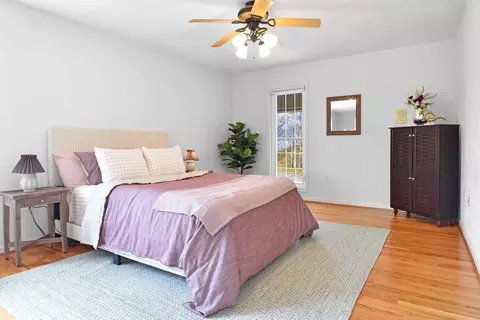 Bedroom - 411 Hardbarger Rd, Buchanan, VA 24066 photo 2 of 8