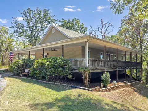 Exterior - 411 Hardbarger Rd, Buchanan, VA 24066 photo 2 of 28