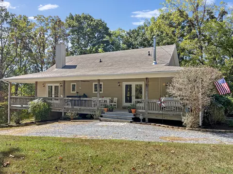 411 Hardbarger Rd, Buchanan, VA 24066