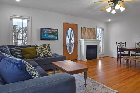 Living - 411 Hardbarger Rd, Buchanan, VA 24066 photo 3 of 4