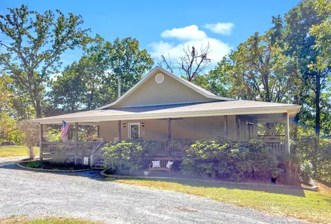 Exterior - 411 Hardbarger Rd, Buchanan, VA 24066 photo 3 of 28
