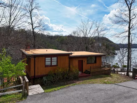 4443 Frazier Rd, Radford, VA 24141