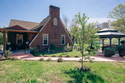 1928 Warrington Rd SW, Roanoke, VA 24015