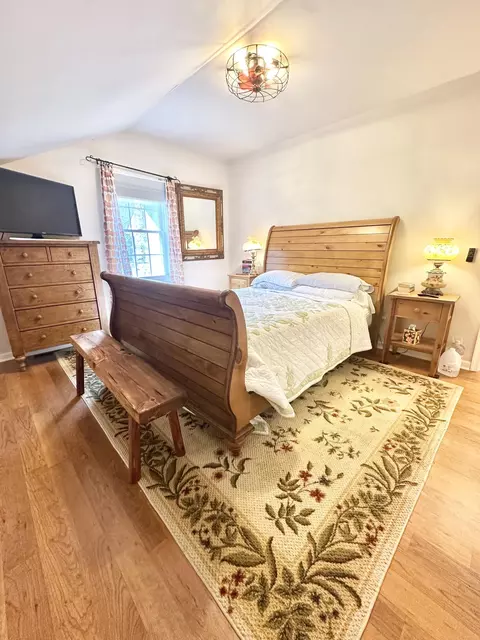 Bedroom - 800 E Morris Hill Rd, Covington, VA 24426 photo 6 of 6