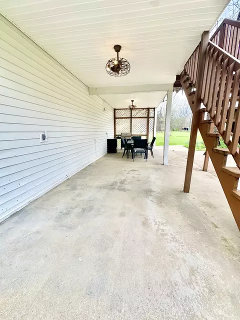 Exterior - 800 E Morris Hill Rd, Covington, VA 24426 photo 18 of 42