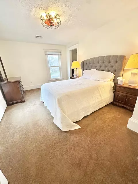 Bedroom - 800 E Morris Hill Rd, Covington, VA 24426 photo 3 of 6