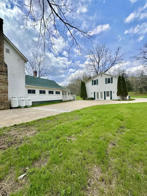 Exterior - 800 E Morris Hill Rd, Covington, VA 24426 photo 3 of 42