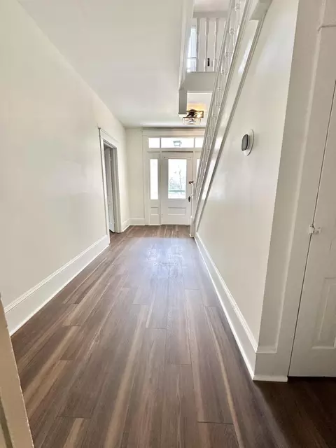 Entry Way - 800 E Morris Hill Rd, Covington, VA 24426 photo 3 of 9