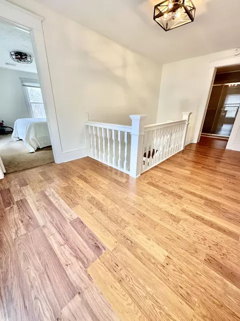 Entry Way - 800 E Morris Hill Rd, Covington, VA 24426 photo 6 of 9
