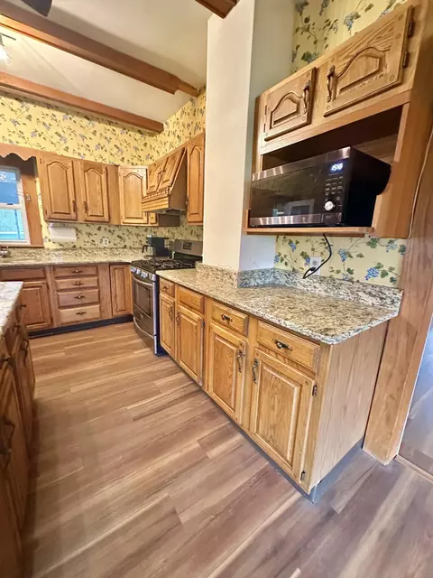 Kitchen - 800 E Morris Hill Rd, Covington, VA 24426 photo 5 of 14