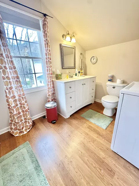 Bath - 800 E Morris Hill Rd, Covington, VA 24426 photo 9 of 9