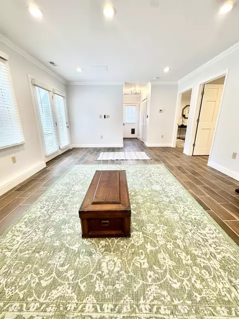 Entry Way - 800 E Morris Hill Rd, Covington, VA 24426 photo 8 of 9