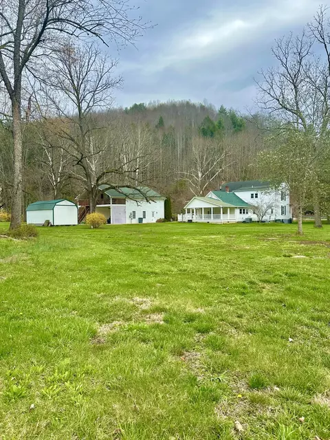 Exterior - 800 E Morris Hill Rd, Covington, VA 24426 photo 11 of 42