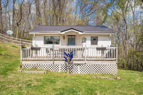 352 Blankenship Rd, Shawsville, VA 24162