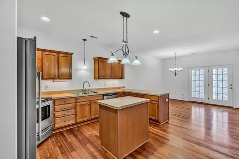 Kitchen - 88 Maple St, Salem, VA 24153 photo 1 of 4