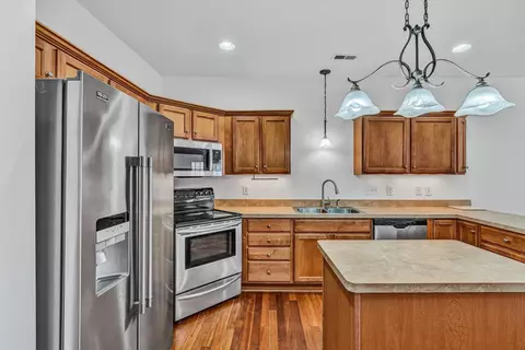 Kitchen - 88 Maple St, Salem, VA 24153 photo 2 of 4