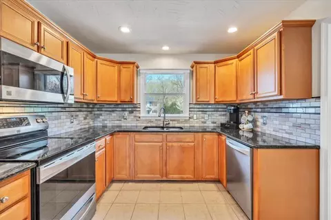 Kitchen - 475 Cambridge Ct #E2, Hardy, VA 24101 photo 2 of 4