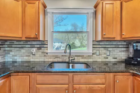 Kitchen - 475 Cambridge Ct #E2, Hardy, VA 24101 photo 4 of 4