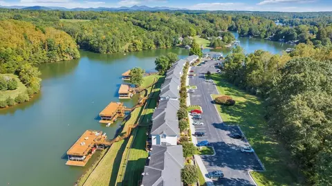 View/Area - 475 Cambridge Ct #E2, Hardy, VA 24101 photo 13 of 15
