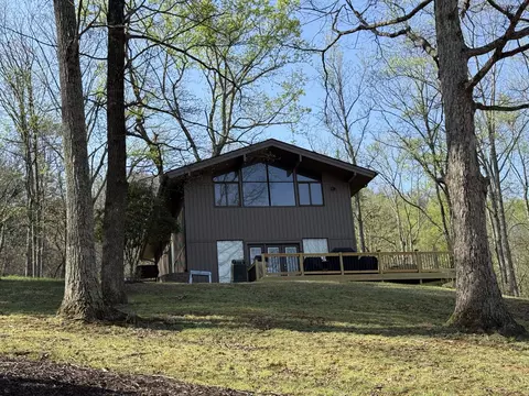 1923 Lawyer Dr, Salem, VA 24153